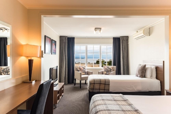 Suncourt Hotel & Conference Centre